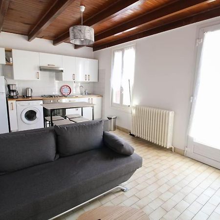 Joli T2 Renove / Wifi / Grand Parking Prive Apartment La Couronne  Exterior photo